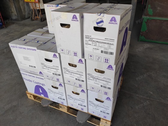 Tarima de cajas ANODIC GOLD Axalta en stock