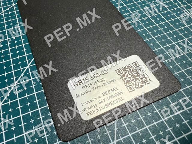 Placa Gris 365-32 con etiqueta PEP.MX/SPECIAL